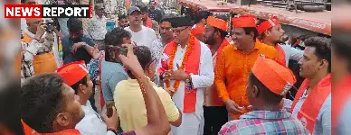वाराणसी: GST सुधारों का जमीनी असर जानने विधायक सौरभ श्रीवास्तव पहुंचे अस्सी बाजार, व्यापारियों से किया संवाद
